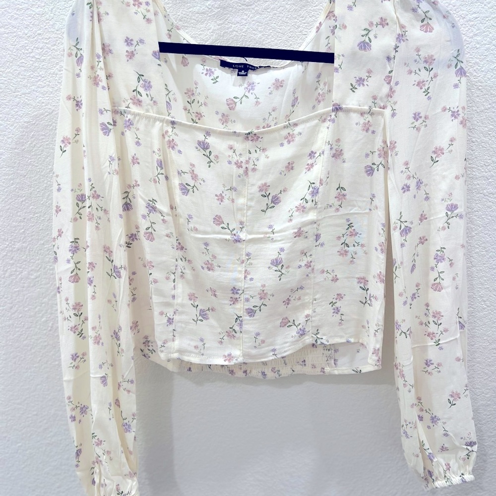 Love Tree. Size S. Floral long sleeve